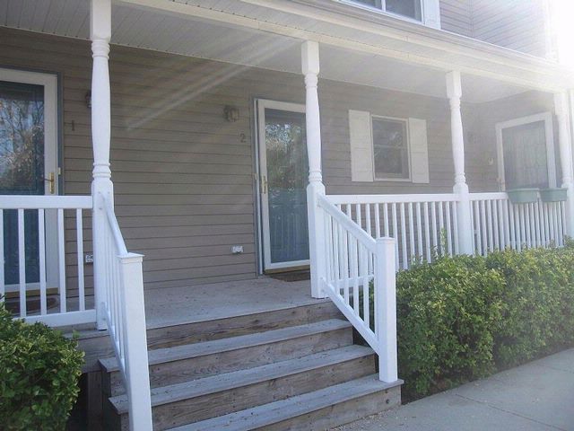 Primary Photo - 2 Cedar Rd