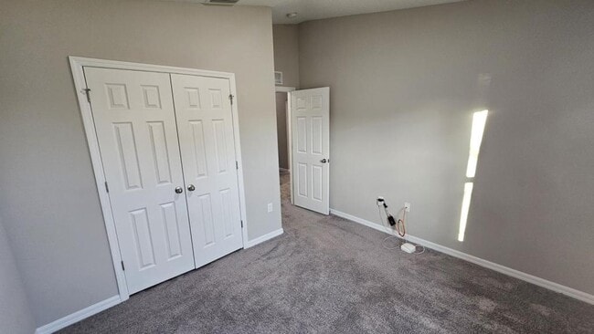 Building Photo - 1428 Axel Cir