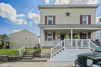 Building Photo - 253 E Howard St