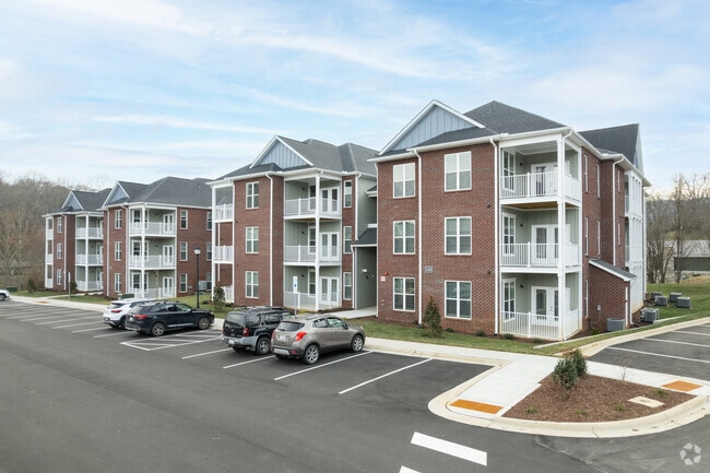 Exterior - Groves at Waters Edge