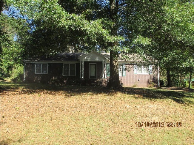 Building Photo - 104 Poplar St