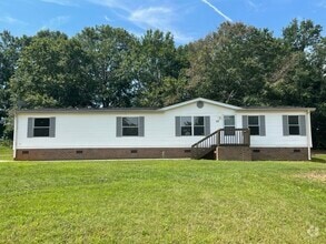 Building Photo - 117 Oldfield Cir