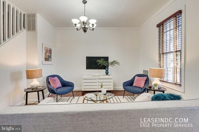 Foto del edificio - 709 16th St NE