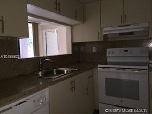 Foto del edificio - 3611 SW 117th Ave