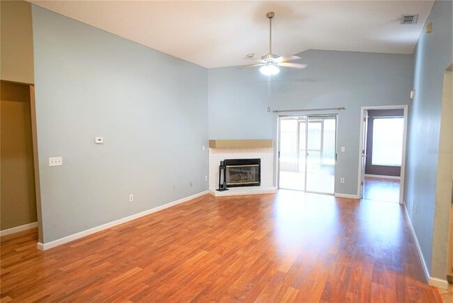 Building Photo - 11110 Windpoint Dr