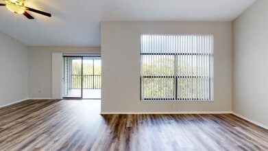 Interior Photo - Inlet Bay at Gateway