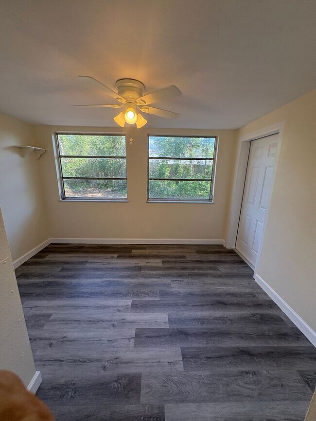 Building Photo - Totally Remodeled Deltona Beauty - CALL SH...