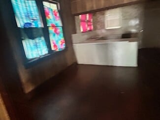 Building Photo - 3045 Winbourne Ave