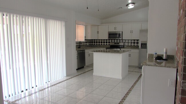 Foto del edificio - 2517 SW Barber Ln