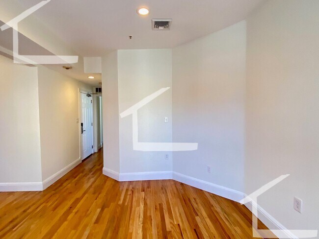 Building Photo - Spacious 2BR Allston Listing!