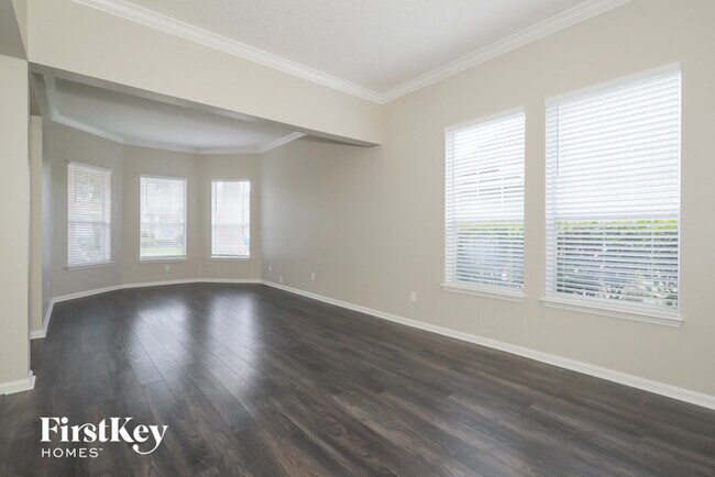 Foto del edificio - 6331 Falbridge Ct