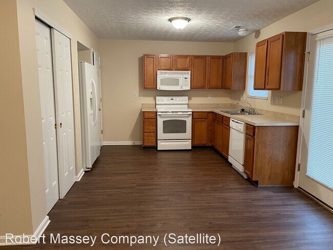 Foto del edificio - 7022 Shanty Creek Dr
