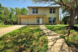 Building Photo - 6812 Syracuse Cove