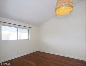 Building Photo - 239 N Juanita Ave