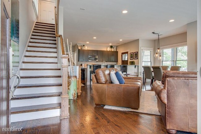 Building Photo - 3 br, 3 bath Apartment - 141 Gale Park Lane