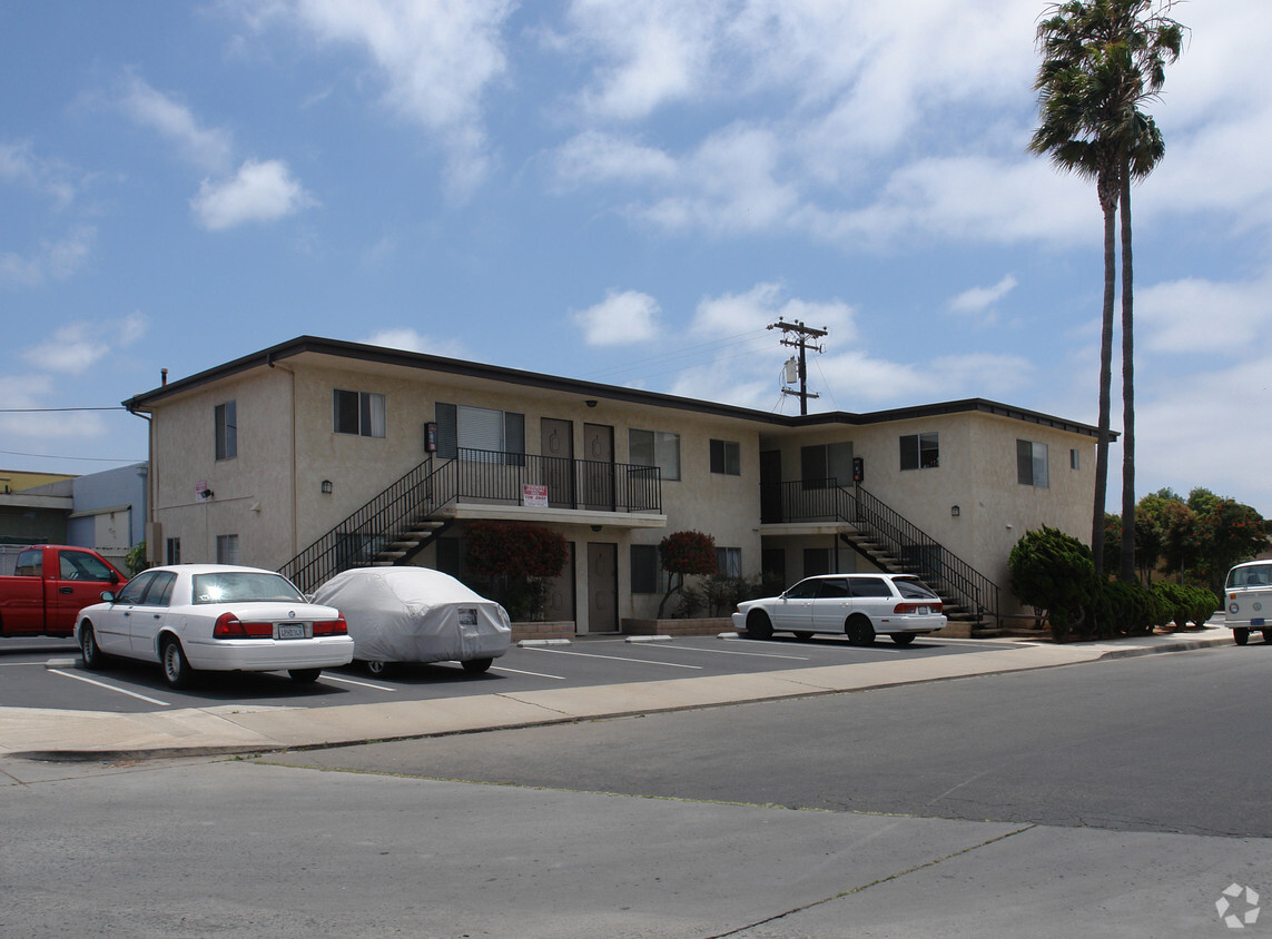 Primary Photo - Basswood Apartments