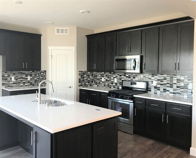 Building Photo - 3 Bed/2 Bath Pasco Rambler on Cul-de-Sac