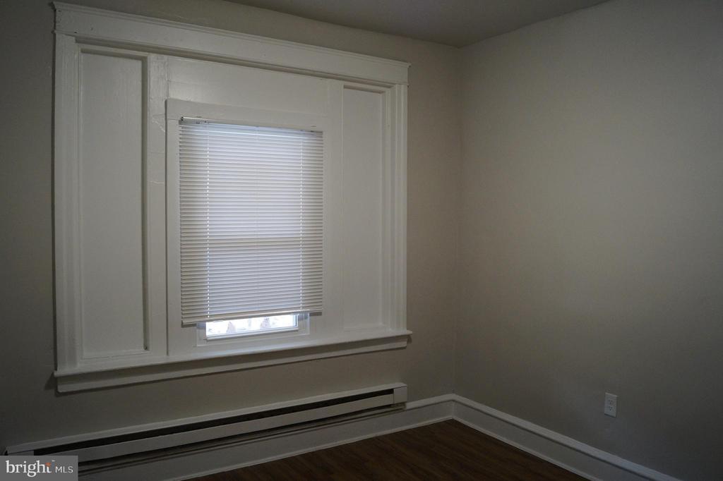 Primary Photo - 2067 Kingston St