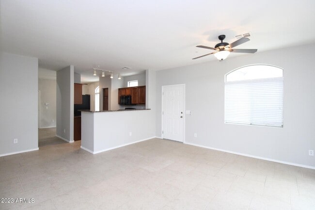 Foto del edificio - 2725 E Mine Creek Rd