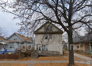 Building Photo - 3113 3rd Ave S
