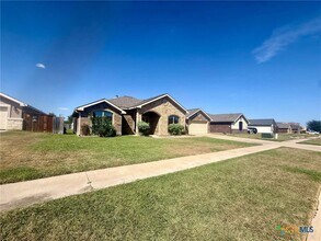 Building Photo - 1509 Excel Dr