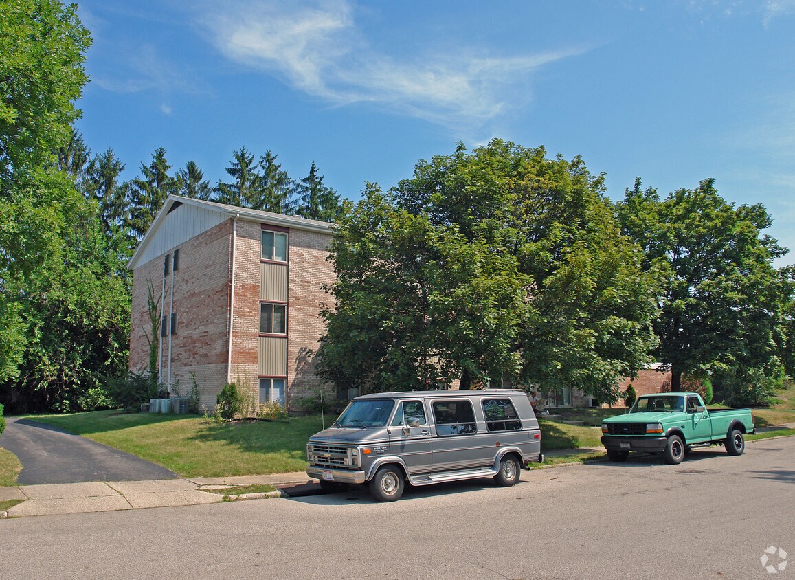 Building Photo - 1535 Willamet Rd