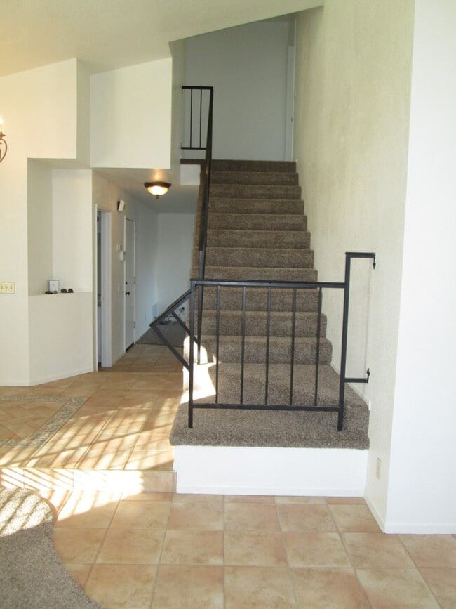 Building Photo - 4 br, 2.5 bath House - 5003 Surf Bird St.