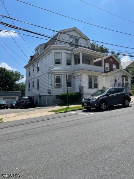 Primary Photo - 280 N 7th St