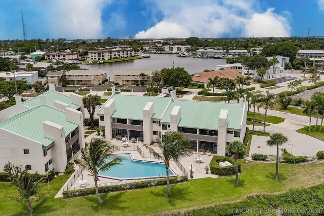 Building Photo - 412 Southwind Dr
