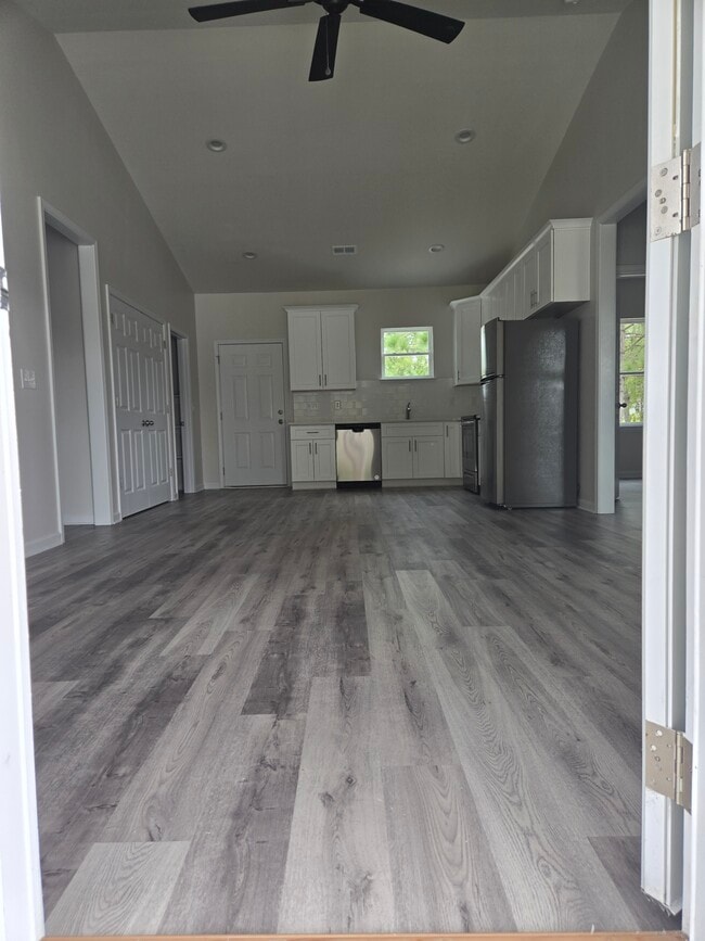 Building Photo - 3683 Rd