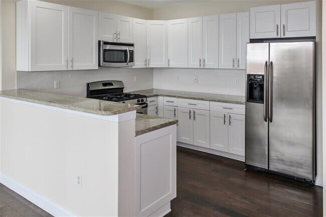 Foto del edificio - 319 Grant Ave