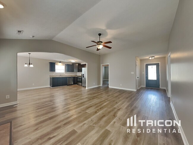 Foto del edificio - 2448 Andersonville Dr