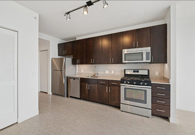 Foto del edificio - 148 Forest Ave