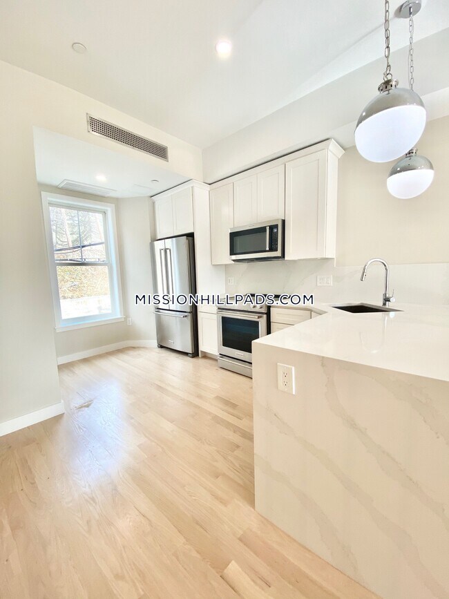 Foto del edificio - 174 Fisher Ave