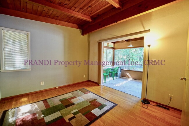 Building Photo - Central San Rafael Hillside Home on Corner...