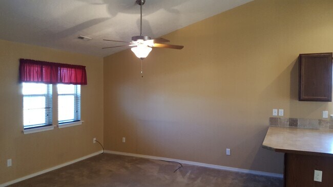 Building Photo - 6101 Cashmere Ln