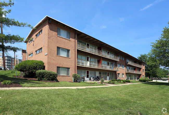 Belcrest Plaza Apartments - Hyattsville, MD | Apartments.com