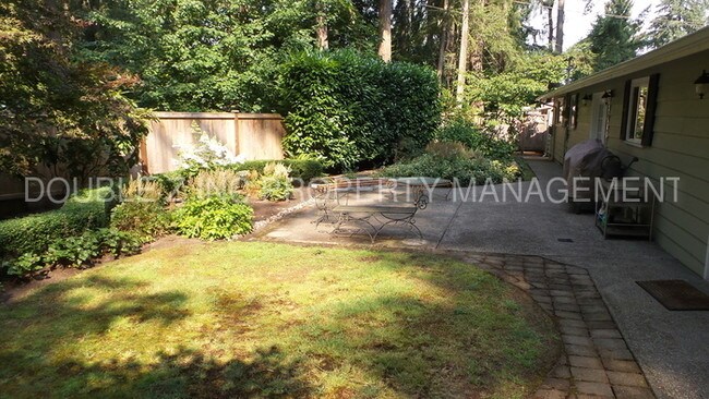 Building Photo - 11416 Gravelly Lake Dr SW