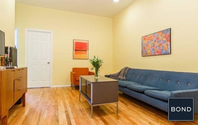 Foto principal - 82 Devoe St