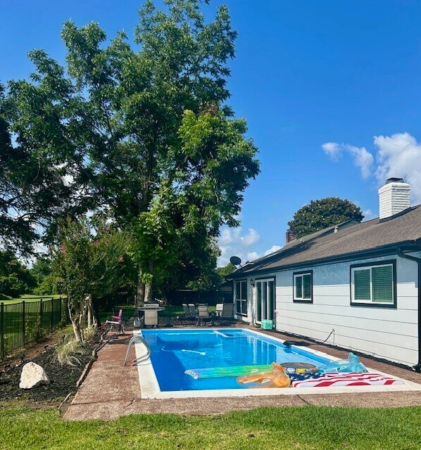 Foto del edificio - 3311 Oyster Cove Dr