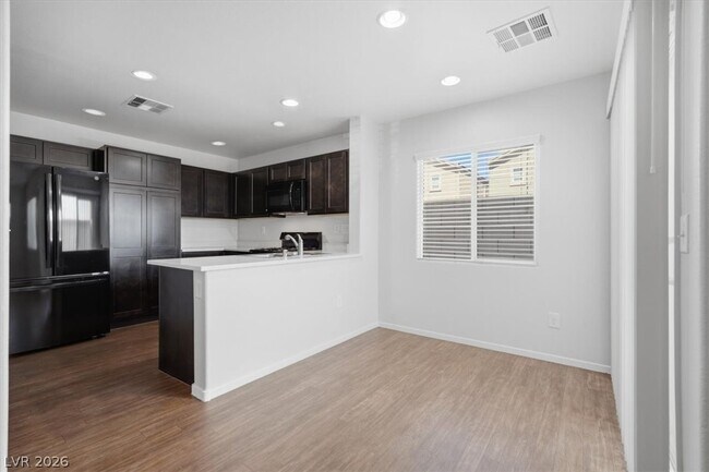 Foto del edificio - 4114 Sandy Breeze Ln