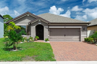 Building Photo - 843 Remington Green Dr SE