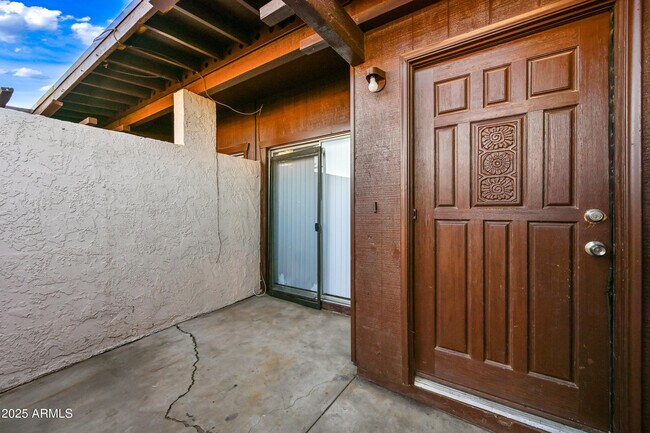 Foto del edificio - 507 W Pebble Beach Dr