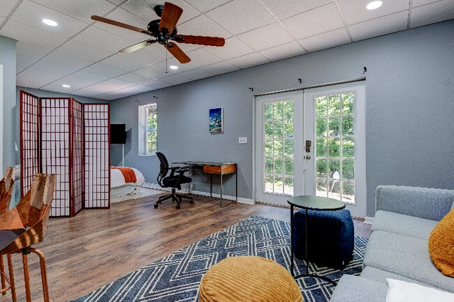 Building Photo - 23 Caspian Wy