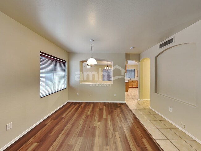 Building Photo - 7234 S 40th Avenue