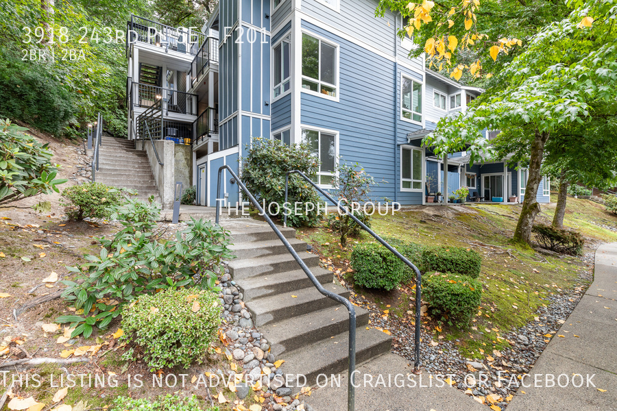 Primary Photo - Stunningly Updated 2 bed/2ba Home in Bothell