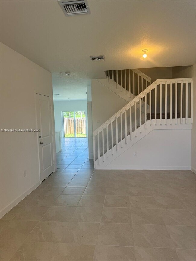 Foto del edificio - 11931 NW 47th Manor