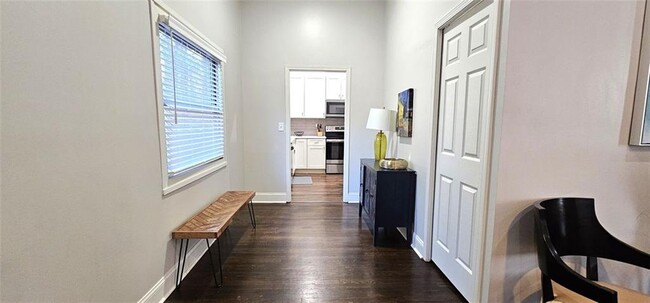 Foto del edificio - 2511 Susan Ln SW