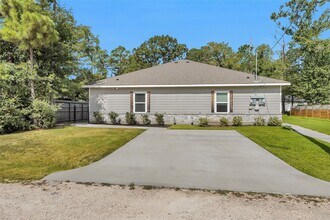 Building Photo - 15841 Beechnut Dr