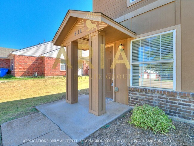 Foto del edificio - *611-613 Welston Cr.